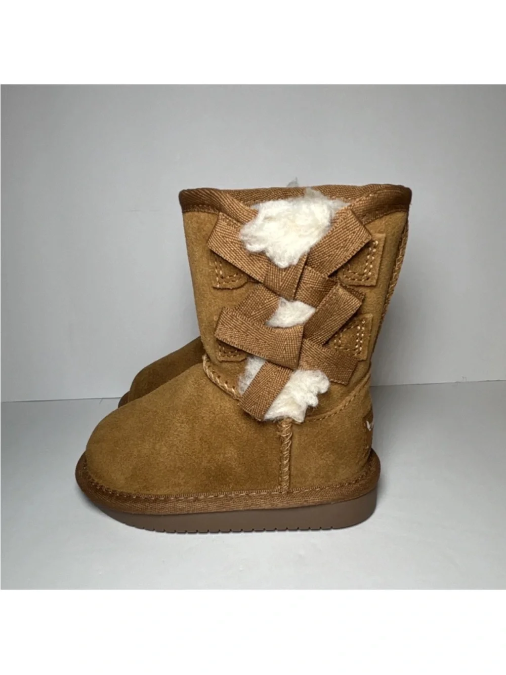 Koolaburra by UGG Toddler Size 5 Victoria Mid-Calf Snow Boots Bow Fur Trim